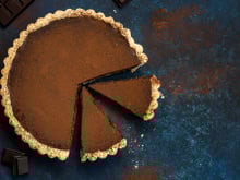 “Super bonne” : voici la recette de tarte au chocolat qui va vous accompagner pendant longtemps !