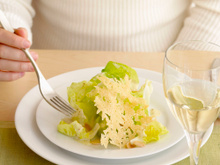 Ce qu'il FAUT IMPERATIVEMENT ajouter à votre SALADE pour la rendre WAOU