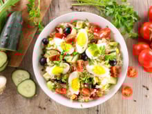 Nos 7 meilleures recettes de salades composées avec du riz