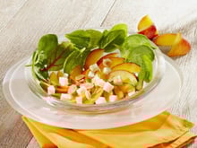 Salade salakis et nectarines