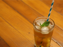 Thé glacé à la pêche