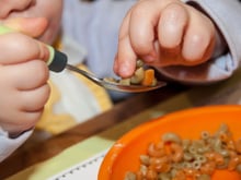 10 idées recettes de petits pots maison pour régaler bébé