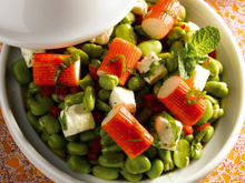 Salade de fèves parfumée à la menthe et aux bâtonnets Saveur Coraya