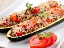 10 recettes salées et sucrées que l'on peut faire avec une simple courgette