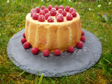 Charlotte aux framboises fraiches et surgelées