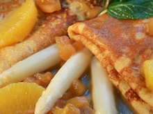 Crêpes aux asperges blanches et aux oranges, façon Suzette