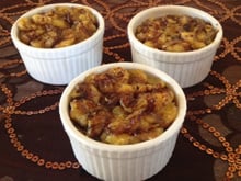 Crémeux coco cacao et mini bananes flambées