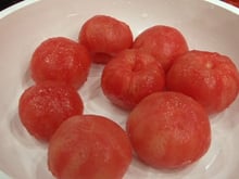 Monder une tomate