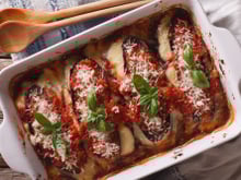 Oubliez la version traditionnelle ! Cyril Lignac partage sa recette d’aubergines alla parmigiana à sa façon !