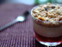 Fouetté de chocolat blanc et son lit de fraises
