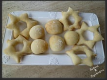 Étoiles et petits pains boule à l'eau de coco