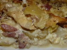 Gratin de pommes de terre, chou fleur et poulet à la tartiflette