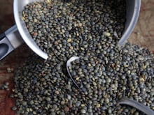 L'astuce de grand-mère toute simple pour rendre les lentilles beaucoup plus digestes !