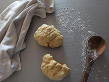 Comment faire du pain au micro-ondes sans farine ni levure spéciales en 10 min ?