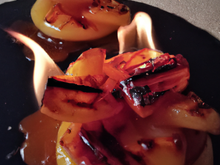 Pommes flambées au Calvados et caramel