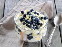 Trifle myrtilles et limoncello : les MEILLEURS DESSERTS anglais revisités !