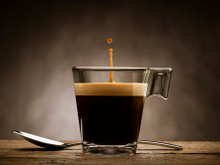 Top 3 des machines à café expresso pour des idées cadeaux de Noël à - de 100€ !