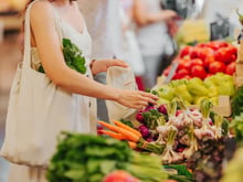Alimentation anti-inflammatoires : les légumes et les fruits à privilégier selon une nutritionniste