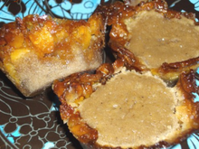 Tuiles aux amandes garnies de son fondant aux marrons