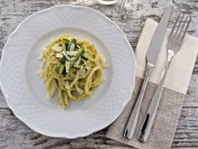 Carbonara aux courgettes : notre délicieuse recette pour en profiter une dernière fois avant la fin de la saison