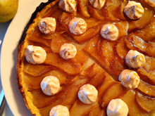 Tarte aux poires sur lit de crème de marrons