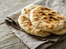 Connaissez-vous le flat bread, ce pain à base de yaourt très facile à réaliser ?