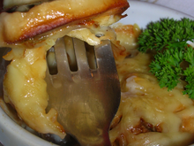 Mini Gratin de la Mer avec son cœur d'artichaut, champignons et sa sauce béchamel