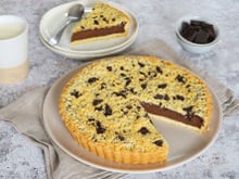 Tarte farcie à la crème au chocolat façon crumble