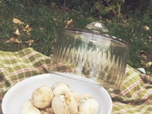 Champignons fourrés au fromage frais, ail et persil