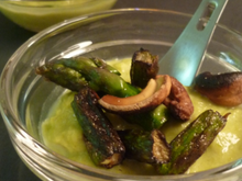 Verrines mousse d'asperges vertes, asperges croquantes et noix de cajou