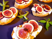 Brushetta aux figues et fromage de chèvre