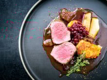 10 recettes de sauces festives et gourmandes pour sublimer votre viande à Noël