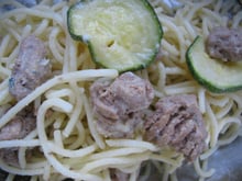 Spaghetti et poêlée de courgettes & steack au roquefort