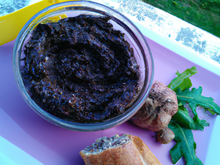 Tapenade noire traditionnelle