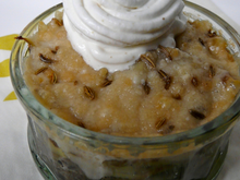 Gratin d'artichauts sur crème d'olive noire, chantilly au fenouil