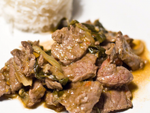 Bœuf sauté au basilic thaï