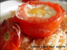 Tomate farcie à l'œuf, façon cocotte