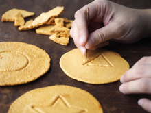 Squid Game : la recette du Dalgona Candy, le fameux gâteau de la série