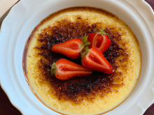 Crème brûlée à la vanille et aux fraises