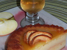 Gâteau aux pommes et au cidre