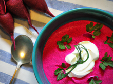 Soupe de betterave à la chantilly