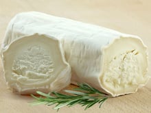 Rappel massif de bûches de chèvre : quelles marques sont concernées ?