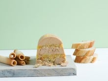 Terrine de foie gras aux cigarettes russes Delacre