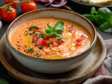 Gaspacho andalou à l'œuf