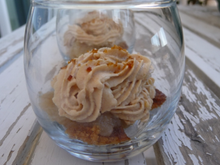 Verrine de pain d'épices, poires, foie gras