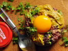 Tartare à la moutarde aromatisée