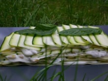 Lasagnes froides aux courgettes et chêvre frais à la menthe