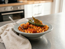 C’est un peu la version tunisienne des pâtes" : le délicieux plat de poulet mijoté de Mohamed Cheikh