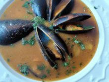 Soupe de moules en julienne