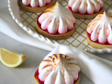 Tartelettes meringuées au pamplemousse rose